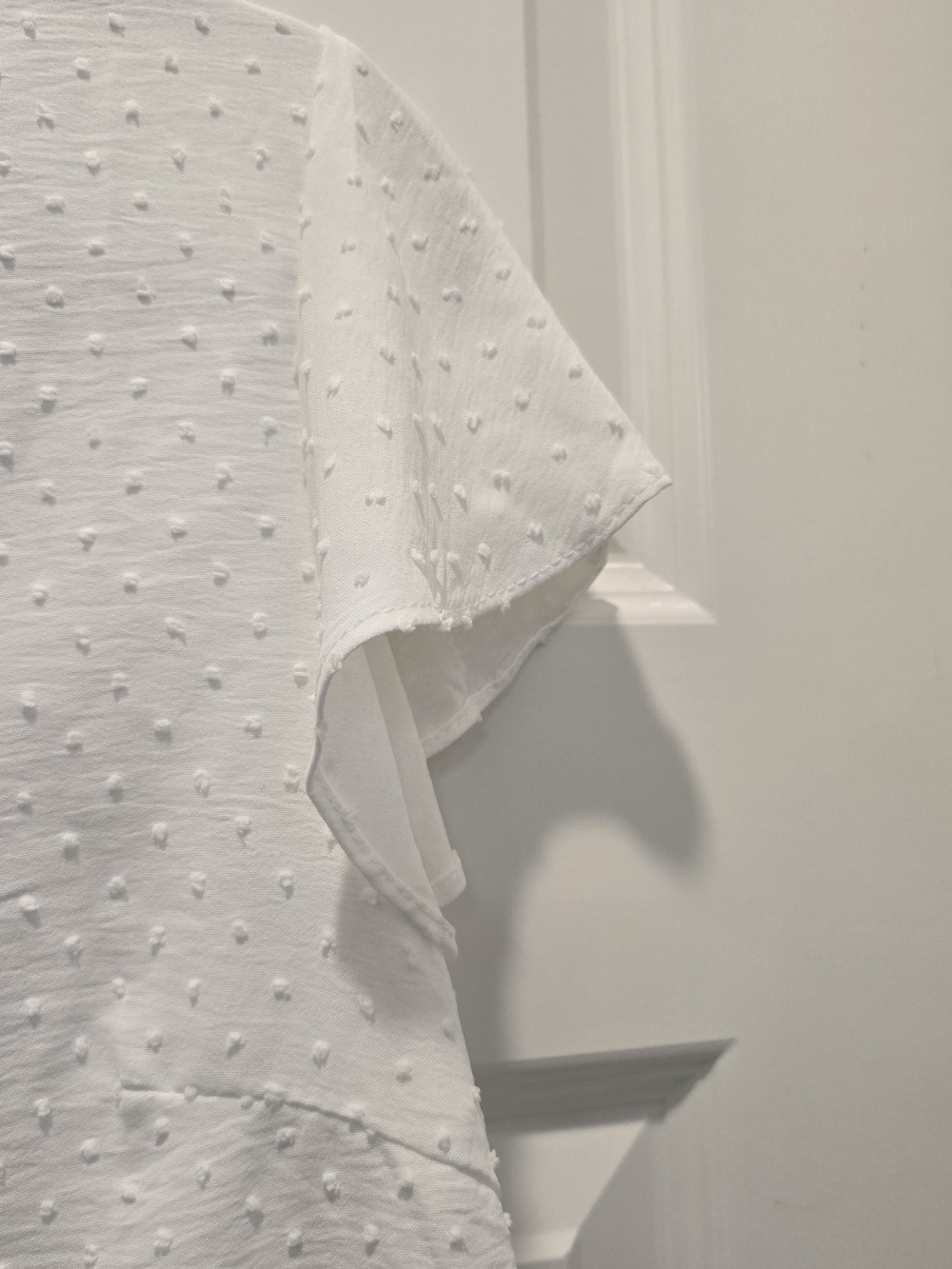 Women's White Textured Dot Split V-Neck Blouse - Picture 3 of 7